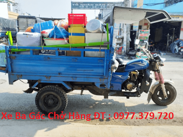 Xe Ba Gác Chở Hàng Tại Quận Tân Phú